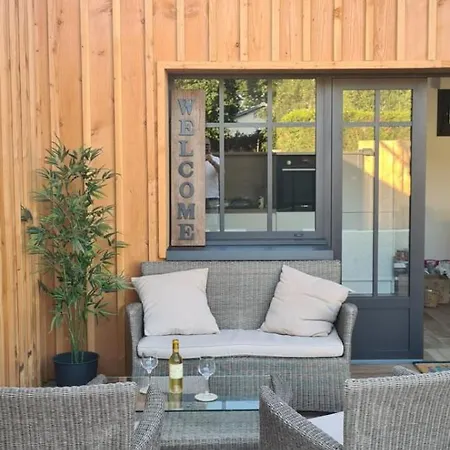 The Perfect Getaway An Intimate Retreat In A Modern House Holiday home *