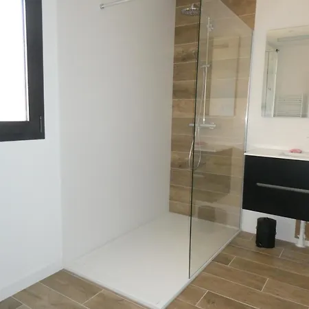 Holiday home The Perfect Getaway An Intimate Retreat In A Modern House
